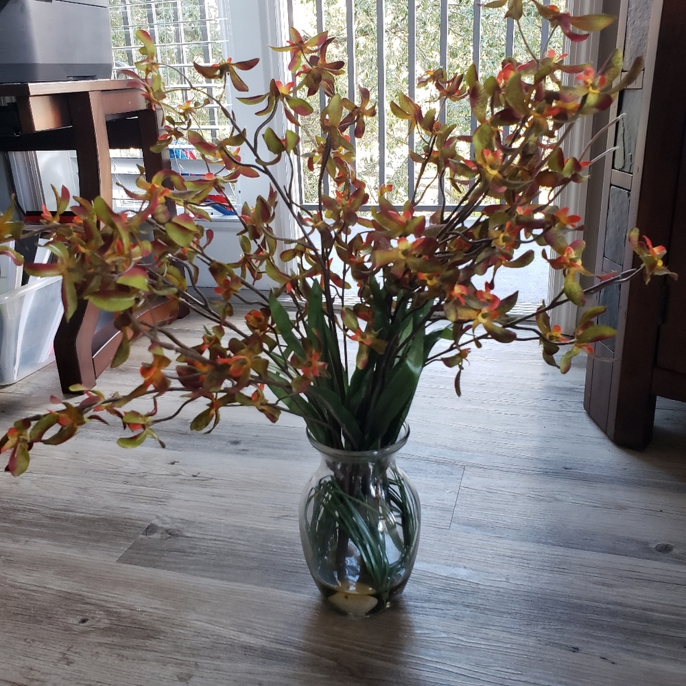 Fall inspired floral arrangement